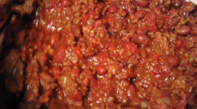 slow cooker chili con carne with pinto beans